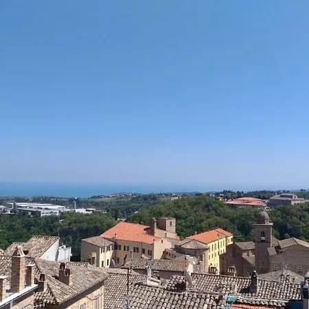 Vista Tra I Tetti Ed Il Mare Apartamento