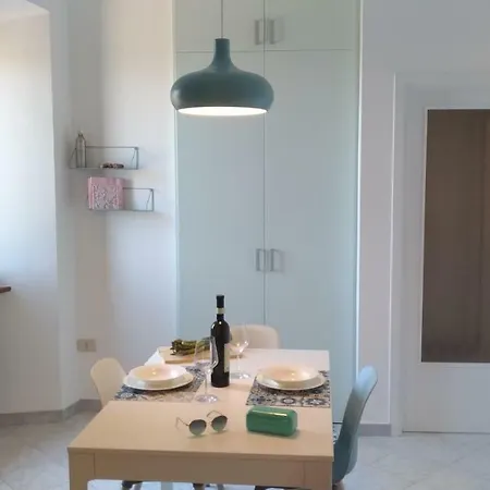 Vista Tra I Tetti Ed Il Mare Apartamento Ripatransone